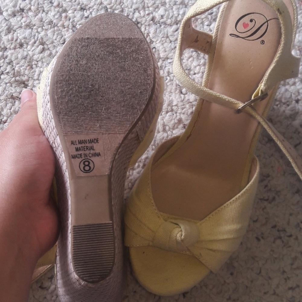 Yellow Wedges - Picture 4 of 5